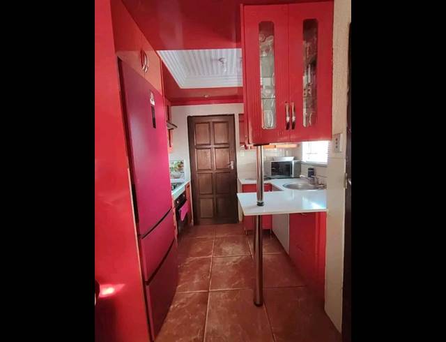 2 BEDROOM HOUSE FOR SALE IN SOSHANGUVE VV